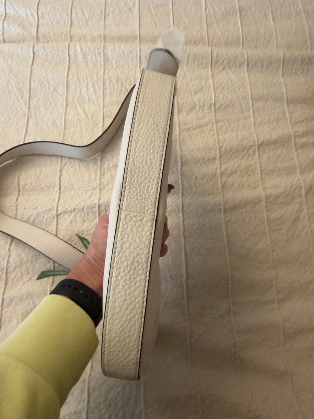 Vera Bradley Cream Pebbled Shoulder Bag with Gold Hardware - Picture 6 of 7